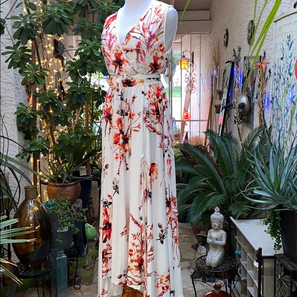 Dresses & Skirts - ❤️❤️Faux Wrap Maxi Dress❤️❤️
